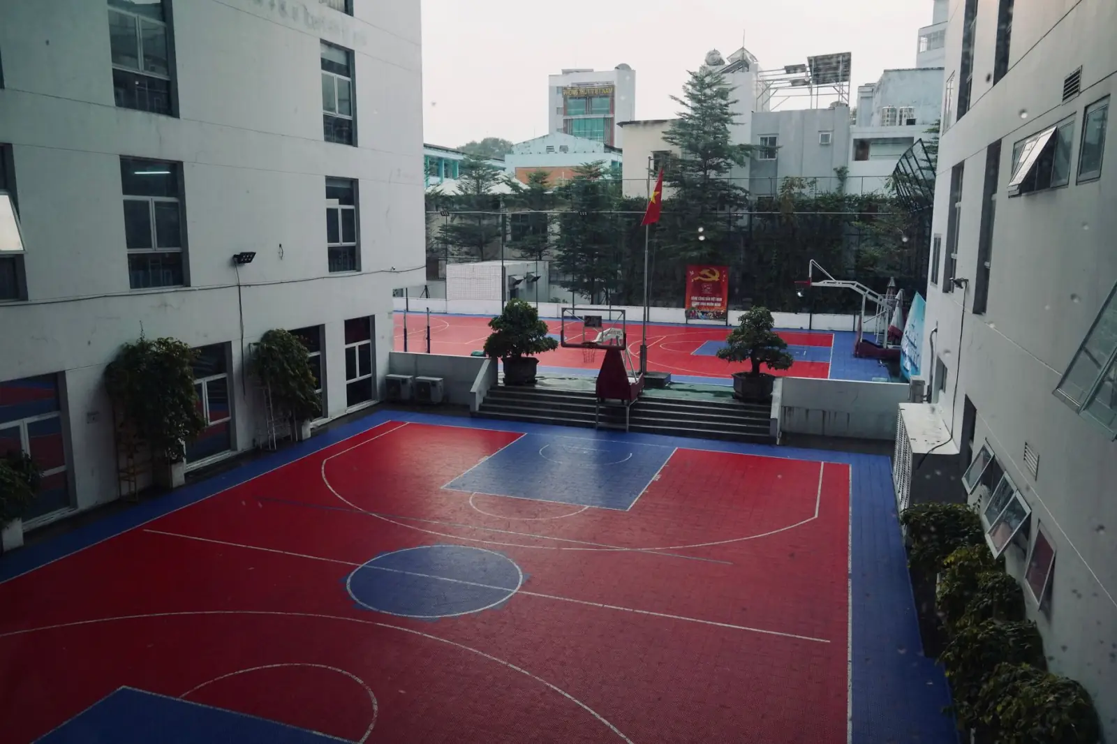 企业财税代理服务与传统记账模式的技术效率对比分析